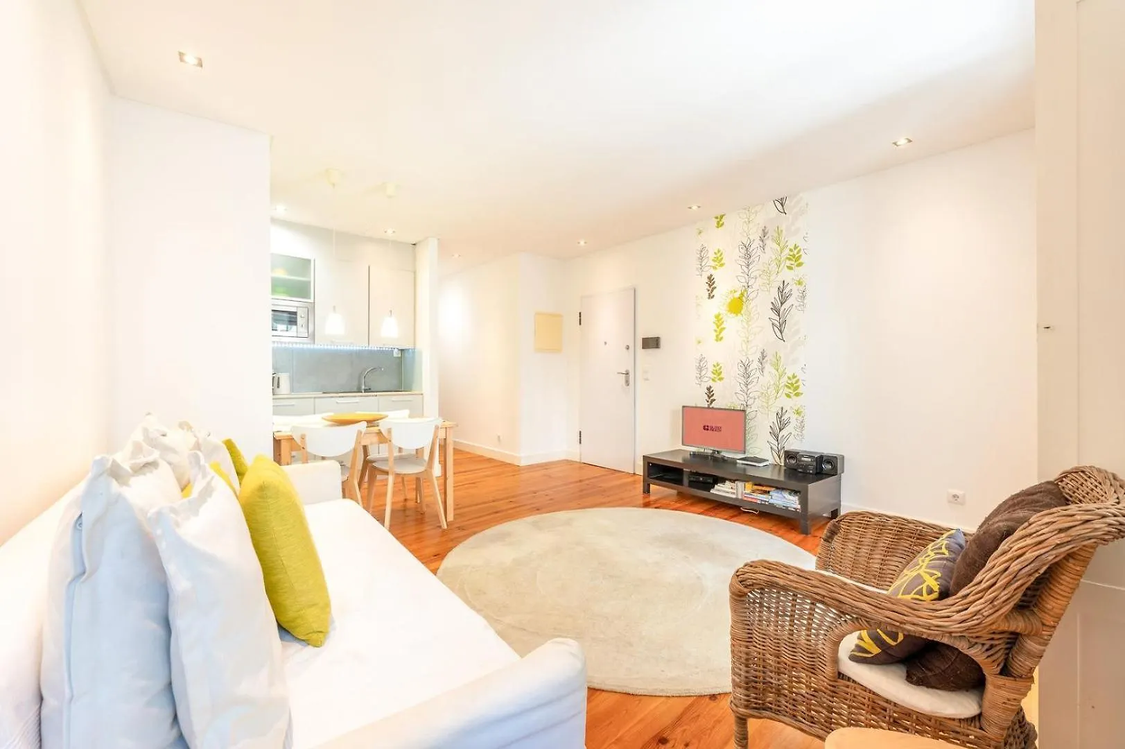 Guestready - Homely Base Near Castle